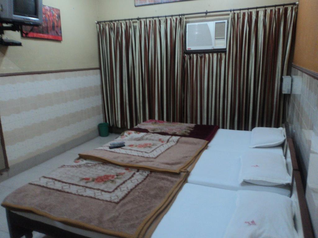 Hotel Jyoti Varanasi Eksteriør bilde