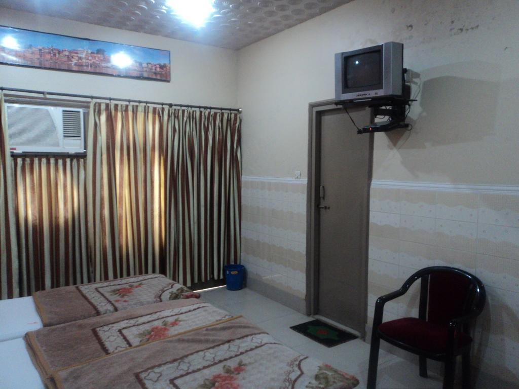 Hotel Jyoti Varanasi Eksteriør bilde