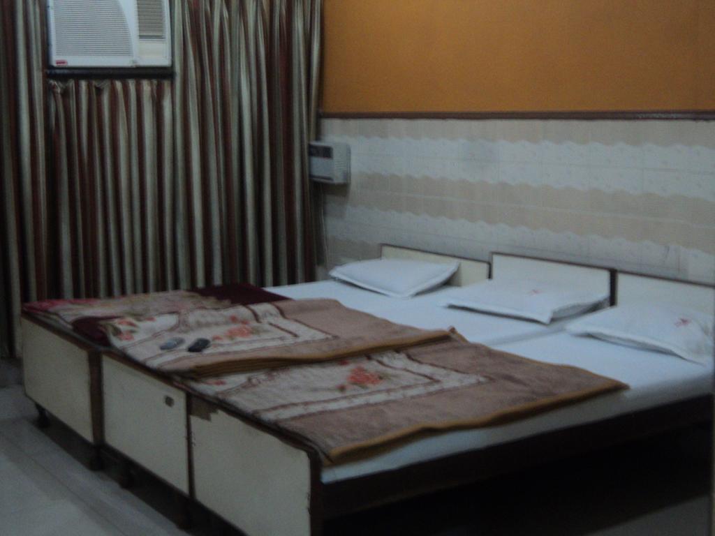Hotel Jyoti Varanasi Eksteriør bilde